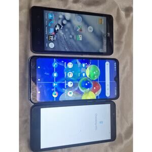Lot of 3 Android Smartphones – Mixed Brands – All Power On & Hold Charge